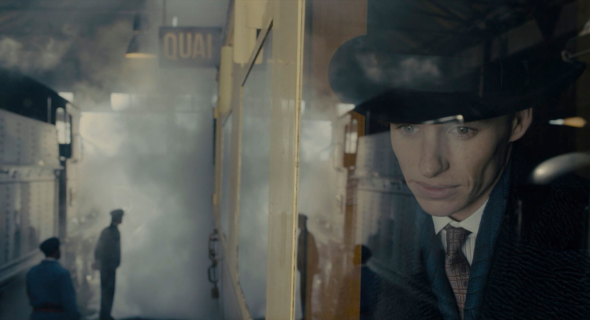 Split Diopter Shot Example Split Diopter Shot of Eddie Redmayne from The Danish Girl