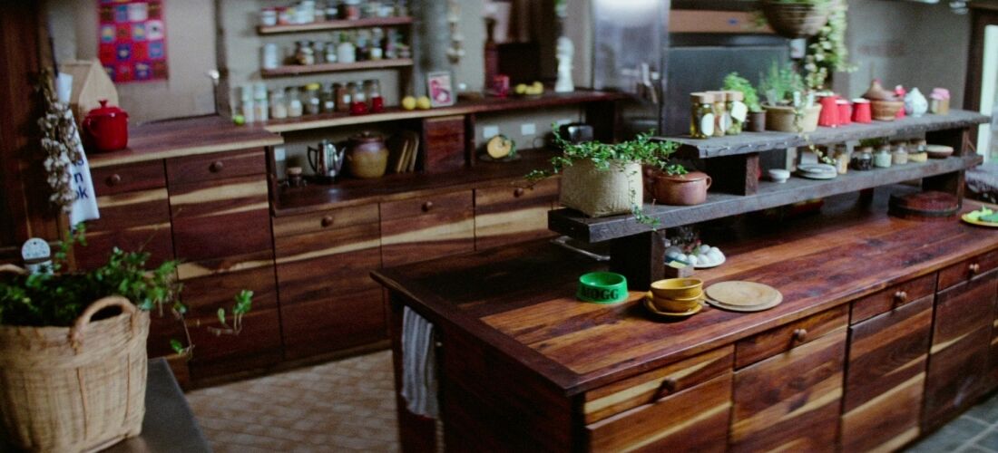 Tilt Shift Focus Shot Example Tilt Shift Focus Shot from Thirst sm