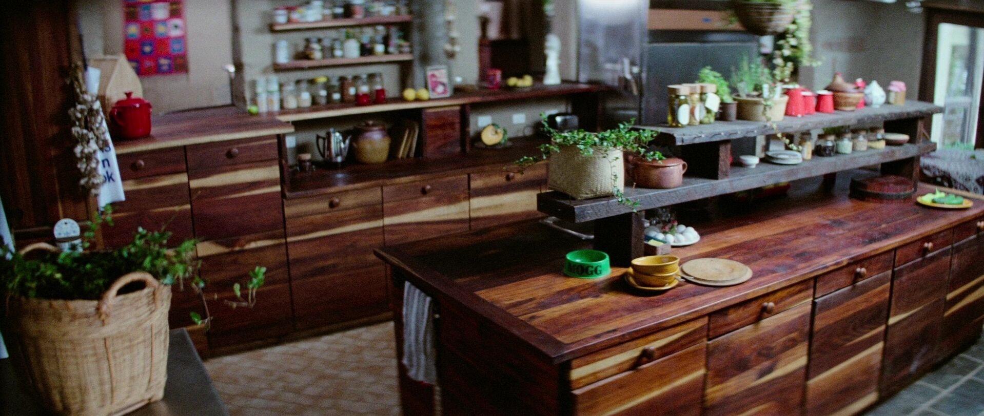 Tilt Shift Focus Shot Example Tilt Shift Focus Shot from Thirst